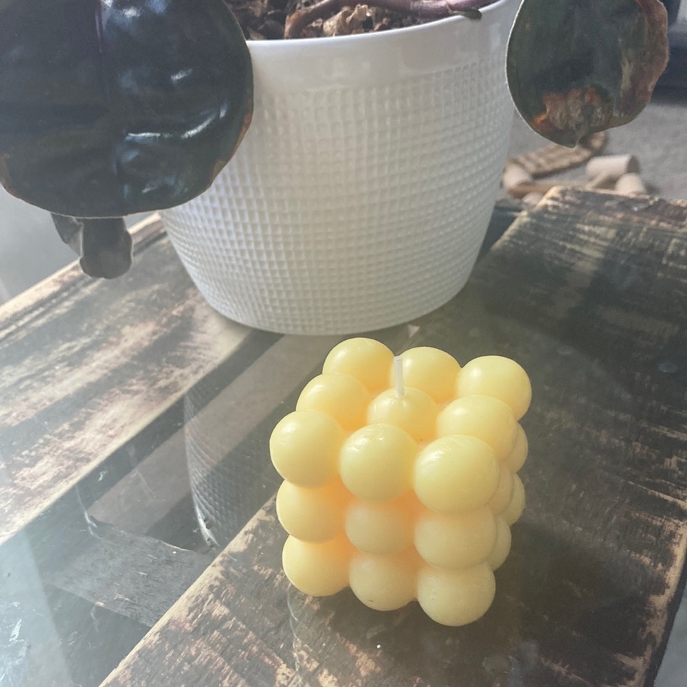 Cute Candle - Picture 2 of 3